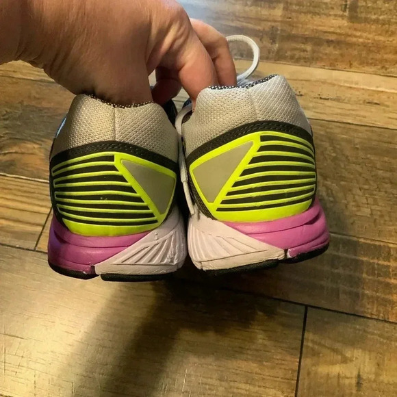 Nike Structure 16 Womens 8 Running Shoe Grey Purple Neon Yellow Preowned‎ - Picture 4 of 9